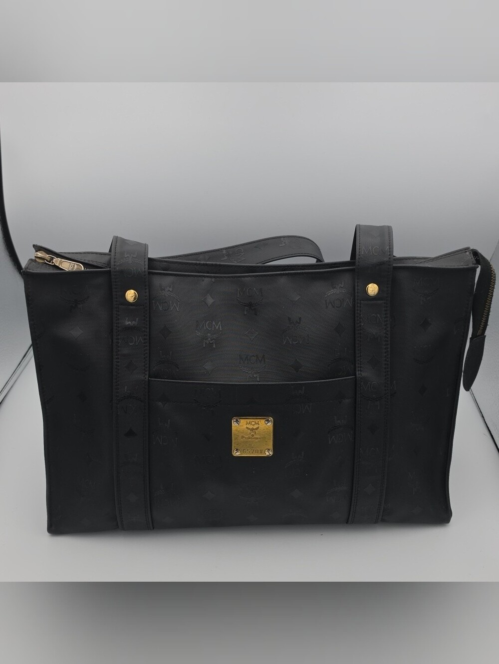 MCM Visetos Black Monogram Nylon Long Straps Shoppers Large Tote (COA)(EUC)✨🖤✨️